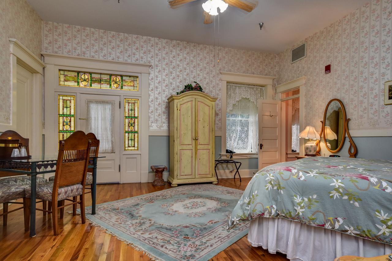 The Mansion At Elfindale Bed & Breakfast Springfield Bilik gambar